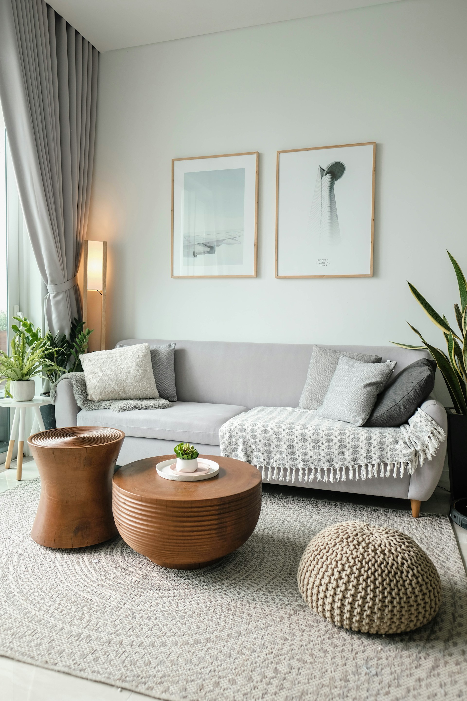 Decorative Paintings Can Transform Home